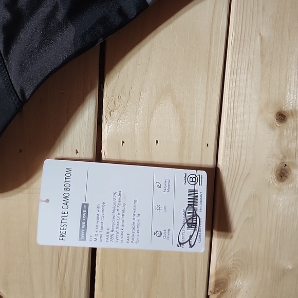 Athleta Camo Freestyle Bikini SIZE Small NWT - Picture 9 of 10